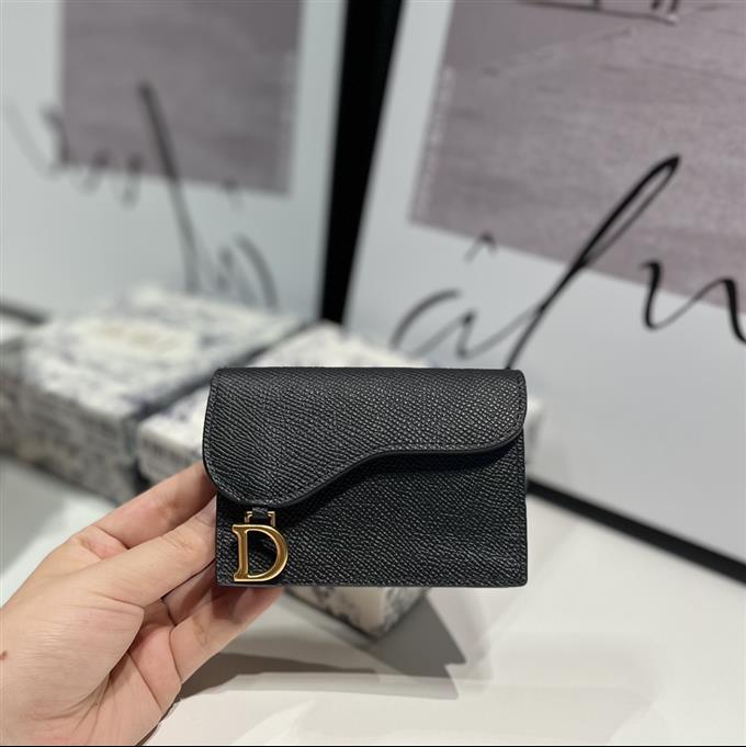 2025228Y 180P182140611